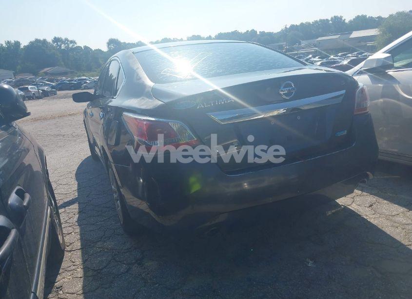 Photo 3 of 2013 Nissan Altima 2.5 S (VIN 1N4AL3AP3DN530535)