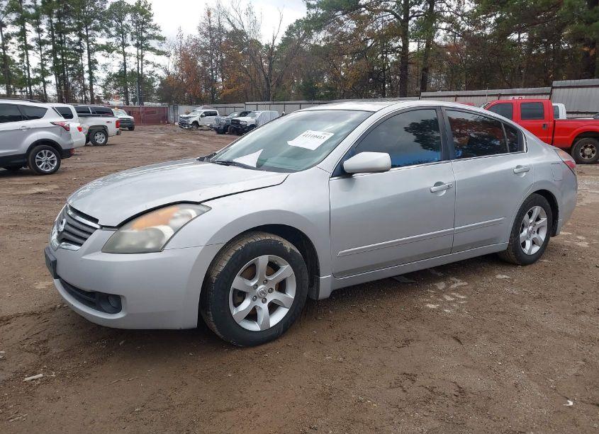 Photo 2 of 2013 Nissan Altima 2.5 S (VIN 1N4AL3AP3DN536738)