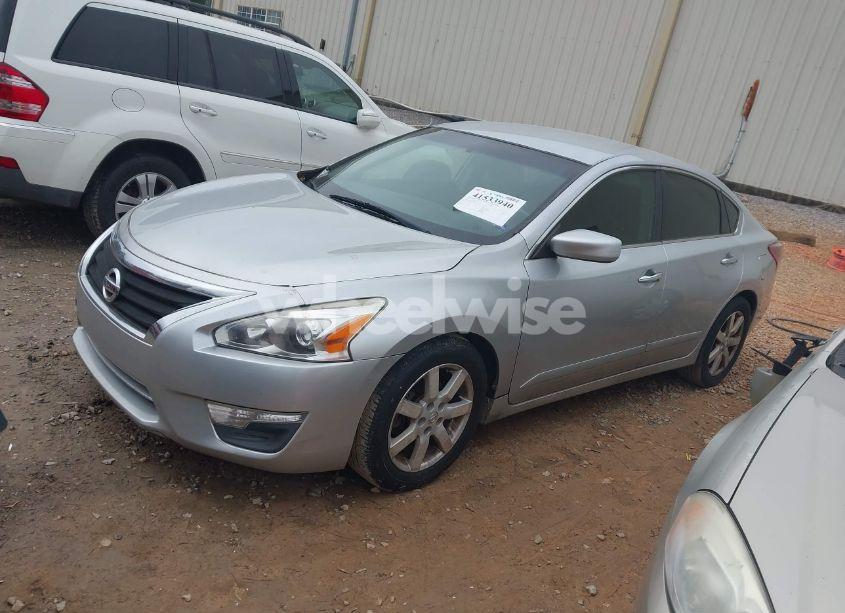 Photo 2 of 2013 Nissan Altima 2.5 SV (VIN 1N4AL3AP3DN537503)