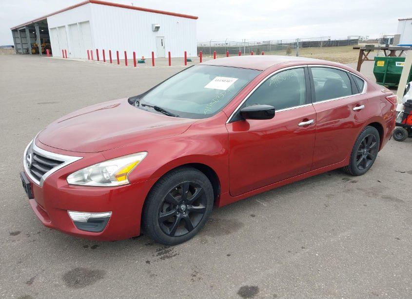 Photo 2 of 2013 Nissan Altima 2.5 S (VIN 1N4AL3AP3DN540725)