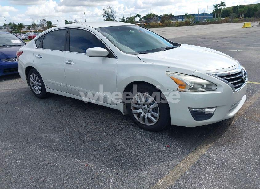 2013 Nissan Altima 2.5 S (VIN 1N4AL3AP3DN555483) main photo