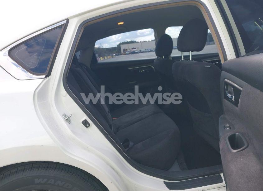 Photo 8 of 2013 Nissan Altima 2.5 S (VIN 1N4AL3AP3DN555483)