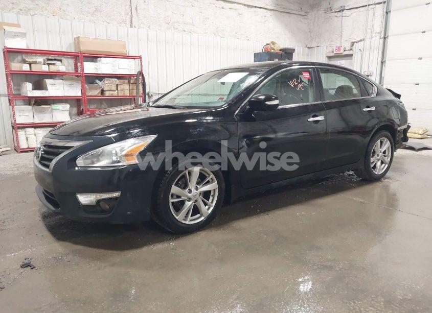Photo 2 of 2013 Nissan Altima 2.5 SV (VIN 1N4AL3AP3DN565964)