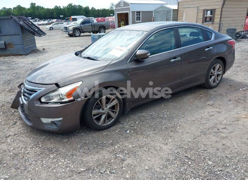 Photo 2 of 2013 Nissan Altima 2.5 SL (VIN 1N4AL3AP3DN571988)