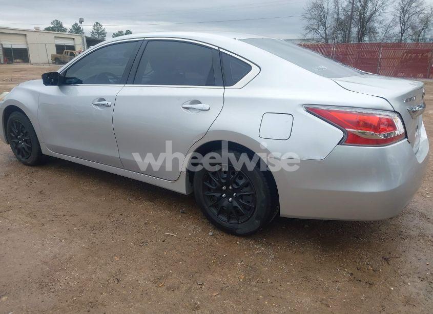 Photo 3 of 2014 Nissan Altima 2.5 S (VIN 1N4AL3AP3EC158952)