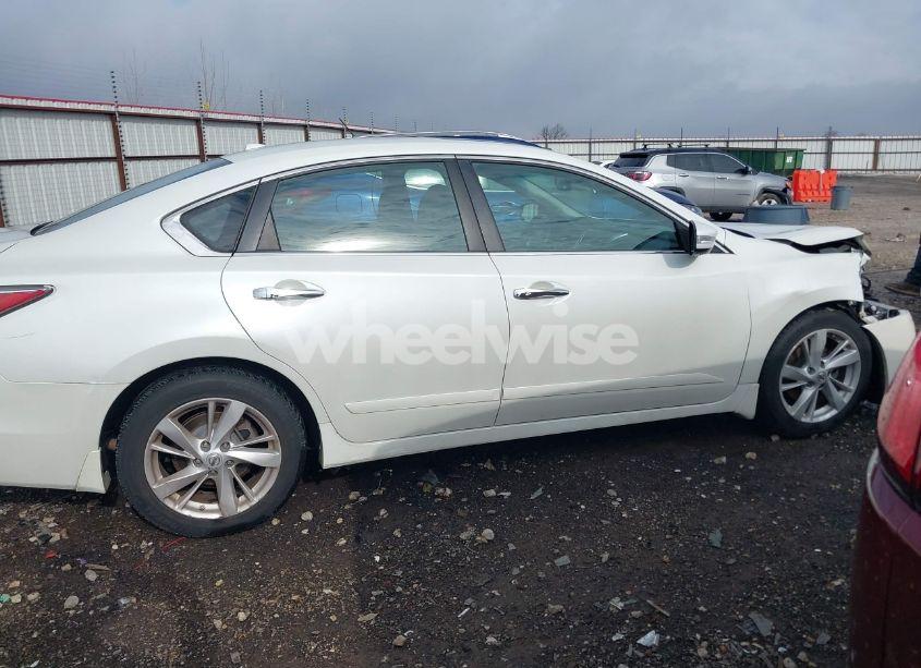 Photo 13 of 2014 Nissan Altima 2.5 SV (VIN 1N4AL3AP3EC181597)