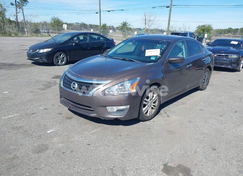 Photo 2 of 2014 Nissan Altima 2.5 S (VIN 1N4AL3AP3EC186668)
