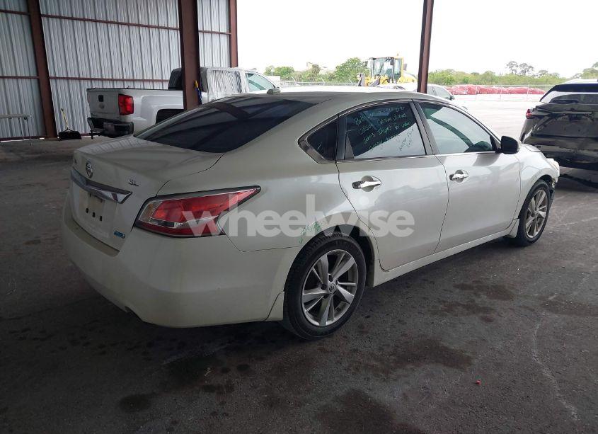 Photo 4 of 2014 Nissan Altima 2.5 SL (VIN 1N4AL3AP3EC289847)