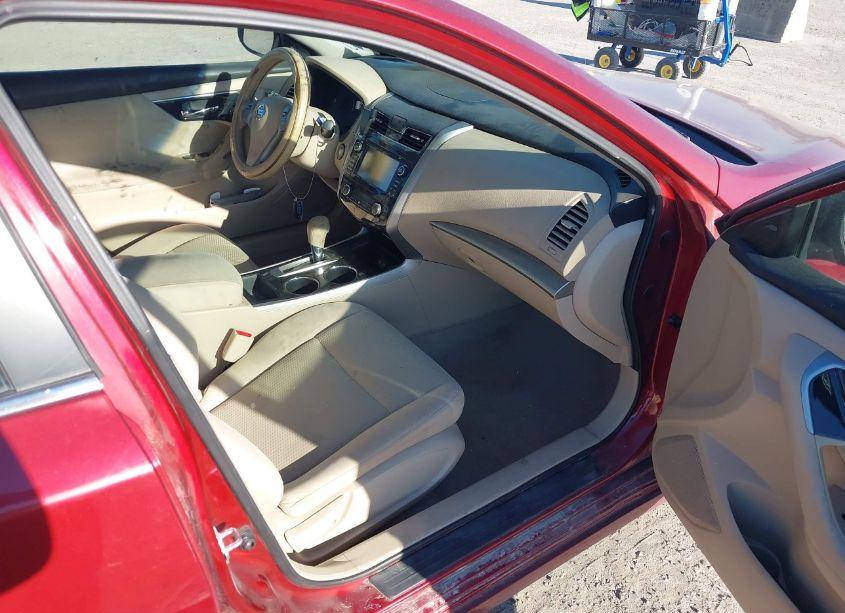 Photo 5 of 2014 Nissan Altima 2.5/2.5 S/2.5 SL/2.5 SV (VIN 1N4AL3AP3EC317212)