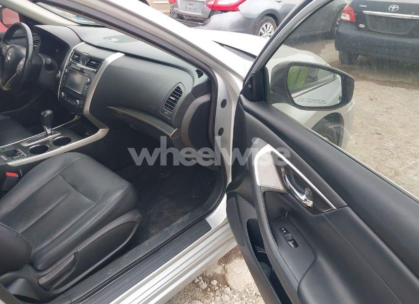 Photo 5 of 2014 Nissan Altima 2.5 SL (VIN 1N4AL3AP3EC318439)