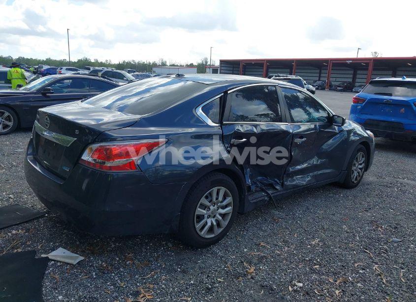 Photo 4 of 2014 Nissan Altima 2.5 S (VIN 1N4AL3AP3EC423417)