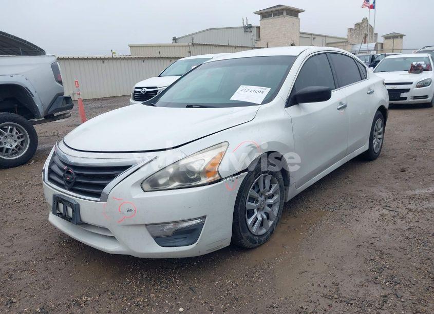 Photo 2 of 2014 Nissan Altima 2.5 S (VIN 1N4AL3AP3EN206938)