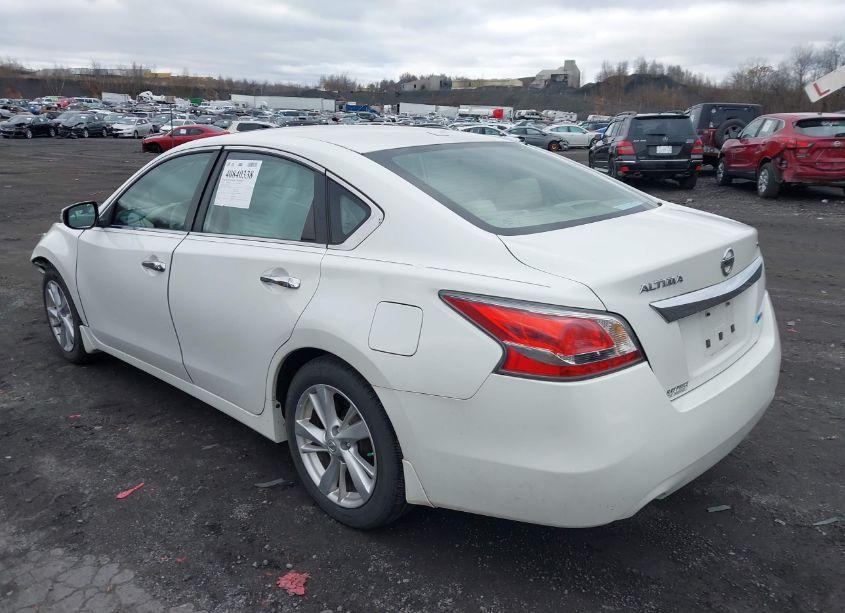 Photo 3 of 2014 Nissan Altima 2.5 SL (VIN 1N4AL3AP3EN240569)
