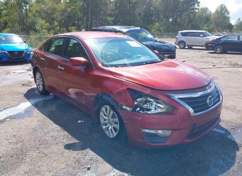 2014 Nissan Altima 2.5 S (VIN 1N4AL3AP3EN262250) main photo
