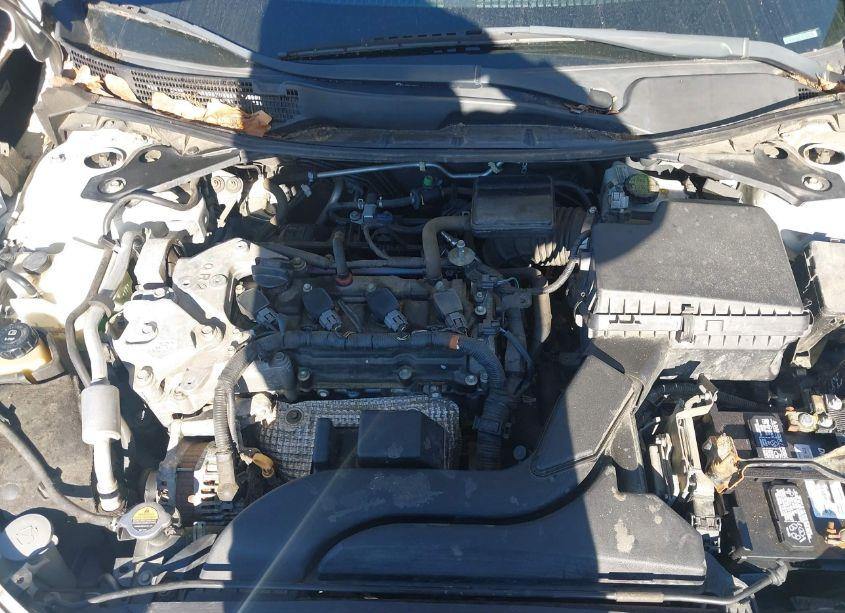 Photo 10 of 2014 Nissan Altima 2.5/2.5 S/2.5 SL/2.5 SV (VIN 1N4AL3AP3EN381884)