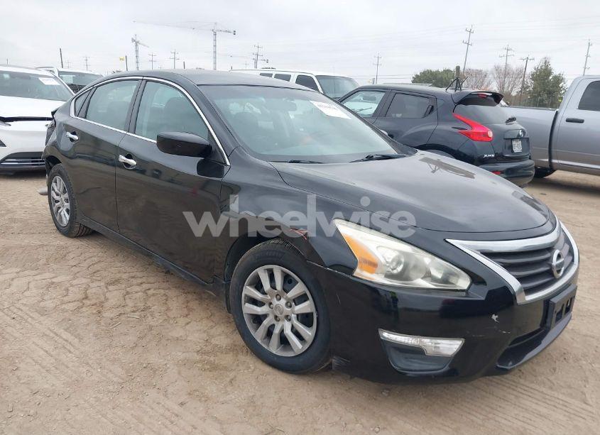 2014 Nissan Altima 2.5 S (VIN 1N4AL3AP3EN384428) main photo