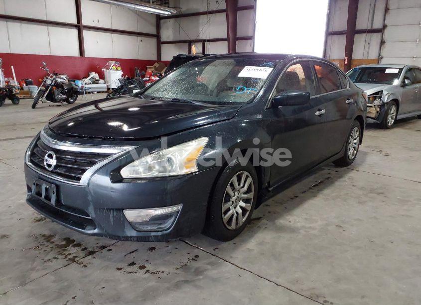 Photo 2 of 2015 Nissan Altima 2.5 S (VIN 1N4AL3AP3FC105279)