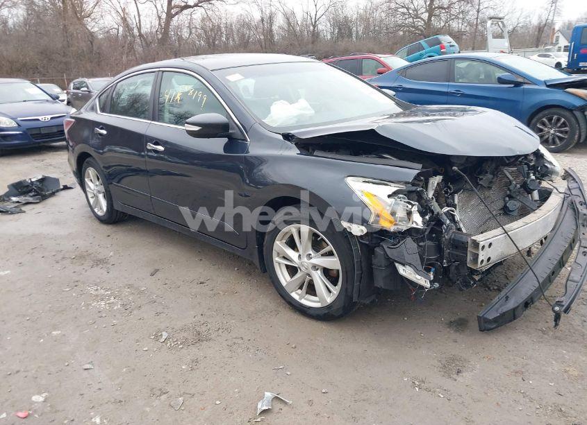 2015 Nissan Altima 2.5 SV (VIN 1N4AL3AP3FC115889) main photo