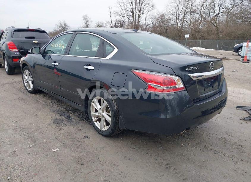 Photo 3 of 2015 Nissan Altima 2.5 SV (VIN 1N4AL3AP3FC115889)