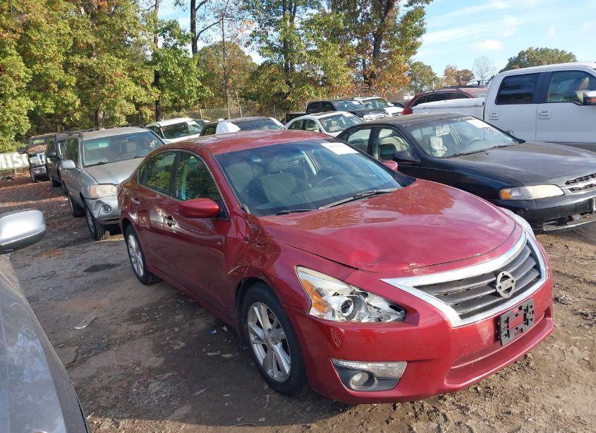 2015 Nissan Altima 2.5 SV (VIN 1N4AL3AP3FC120901) main photo
