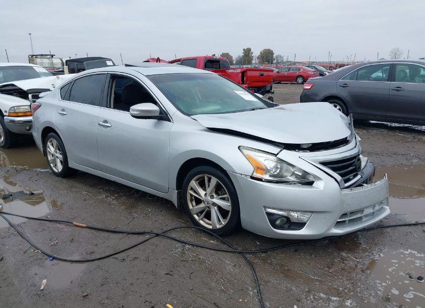 2015 Nissan Altima 2.5 SV (VIN 1N4AL3AP3FC132319) main photo