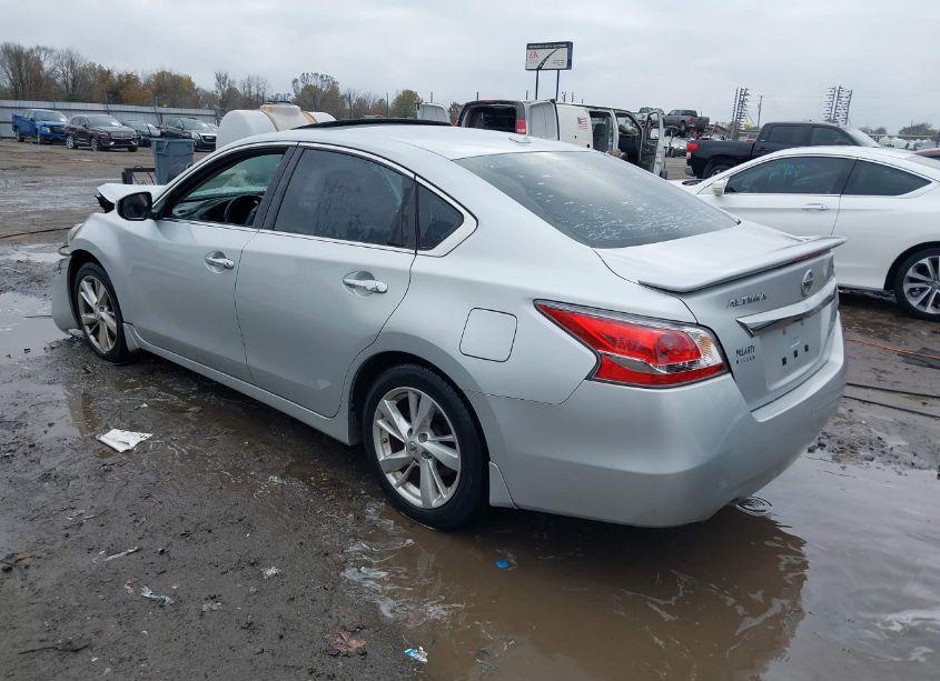 Photo 3 of 2015 Nissan Altima 2.5 SV (VIN 1N4AL3AP3FC132319)