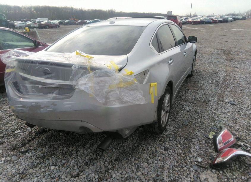 Photo 4 of 2015 Nissan Altima 2.5 SL (VIN 1N4AL3AP3FC135401)