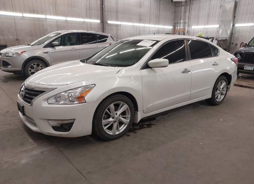 Photo 2 of 2015 Nissan Altima 2.5 SV (VIN 1N4AL3AP3FC137777)