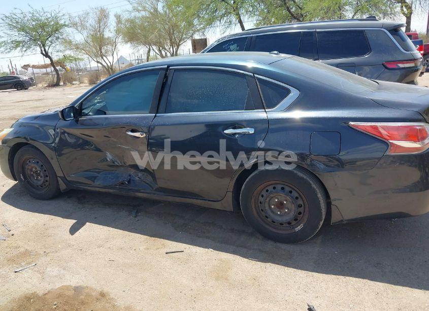 Photo 15 of 2015 Nissan Altima 2.5 S (VIN 1N4AL3AP3FC144552)