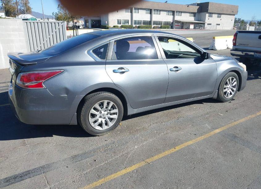 Photo 4 of 2015 Nissan Altima 2.5 S (VIN 1N4AL3AP3FC145202)