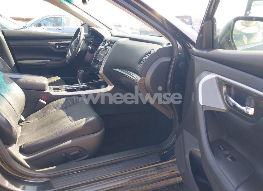 Photo 5 of 2015 Nissan Altima 2.5 SL (VIN 1N4AL3AP3FC166468)