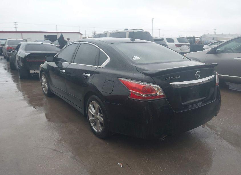 Photo 3 of 2015 Nissan Altima 2.5 SV (VIN 1N4AL3AP3FC169449)