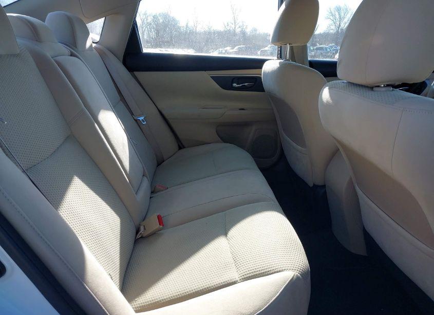 Photo 8 of 2015 Nissan Altima 2.5 S (VIN 1N4AL3AP3FC184274)