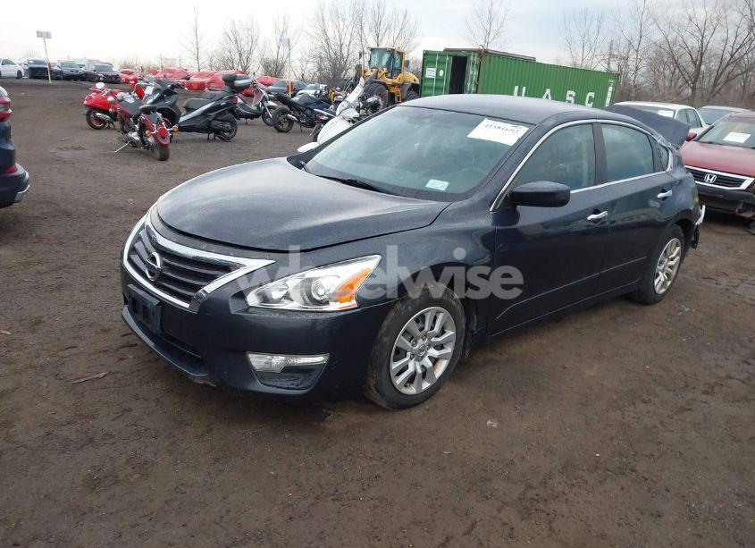 Photo 2 of 2015 Nissan Altima 2.5 S (VIN 1N4AL3AP3FC201378)