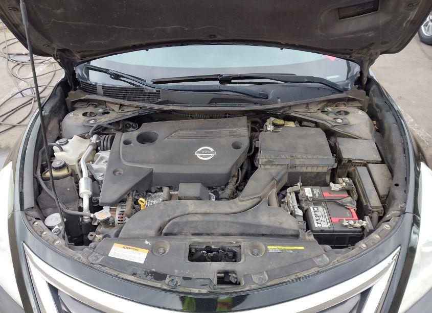 Photo 10 of 2015 Nissan Altima 2.5 SV (VIN 1N4AL3AP3FC212509)