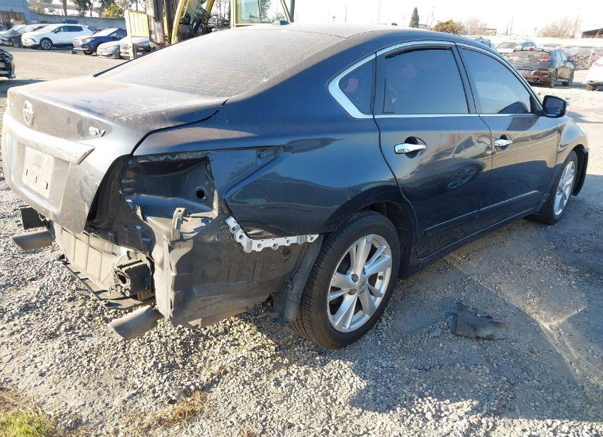 Photo 4 of 2015 Nissan Altima 2.5/S/SV/SL (VIN 1N4AL3AP3FC225180)