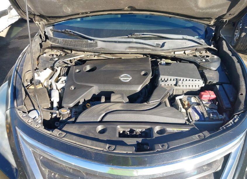 Photo 10 of 2015 Nissan Altima 2.5/2.5 S/2.5 SL/2.5 SV (VIN 1N4AL3AP3FC237930)