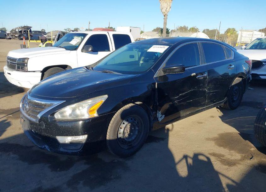 Photo 2 of 2015 Nissan Altima 2.5/2.5 S/2.5 SL/2.5 SV (VIN 1N4AL3AP3FC237930)