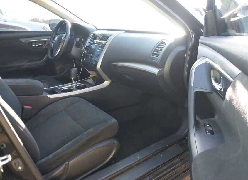 Photo 5 of 2015 Nissan Altima 2.5/2.5 S/2.5 SL/2.5 SV (VIN 1N4AL3AP3FC237930)