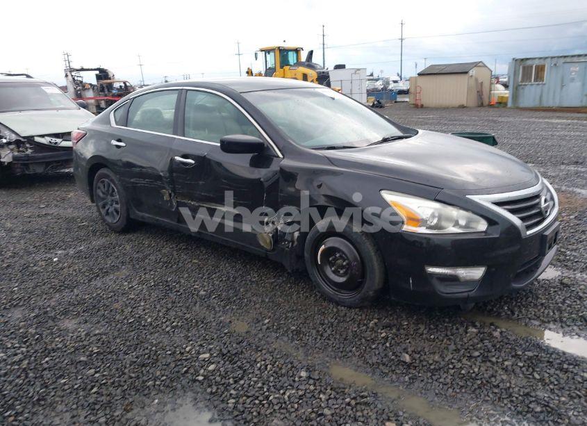 2015 Nissan Altima 2.5 S (VIN 1N4AL3AP3FC245476) main photo