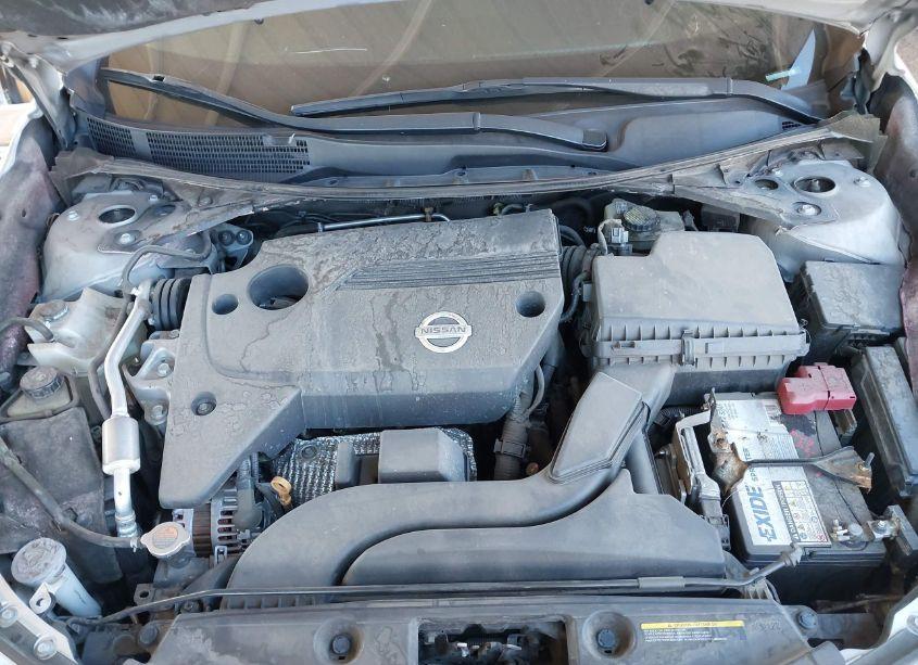 Photo 10 of 2015 Nissan Altima 2.5 SV (VIN 1N4AL3AP3FC254601)