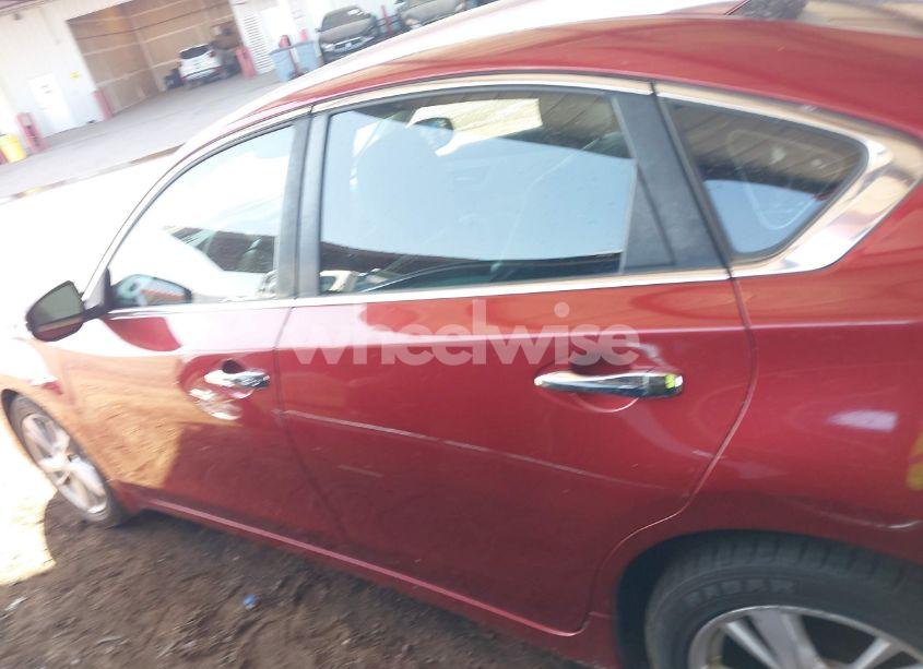 Photo 13 of 2015 Nissan Altima 2.5 SV (VIN 1N4AL3AP3FC285802)