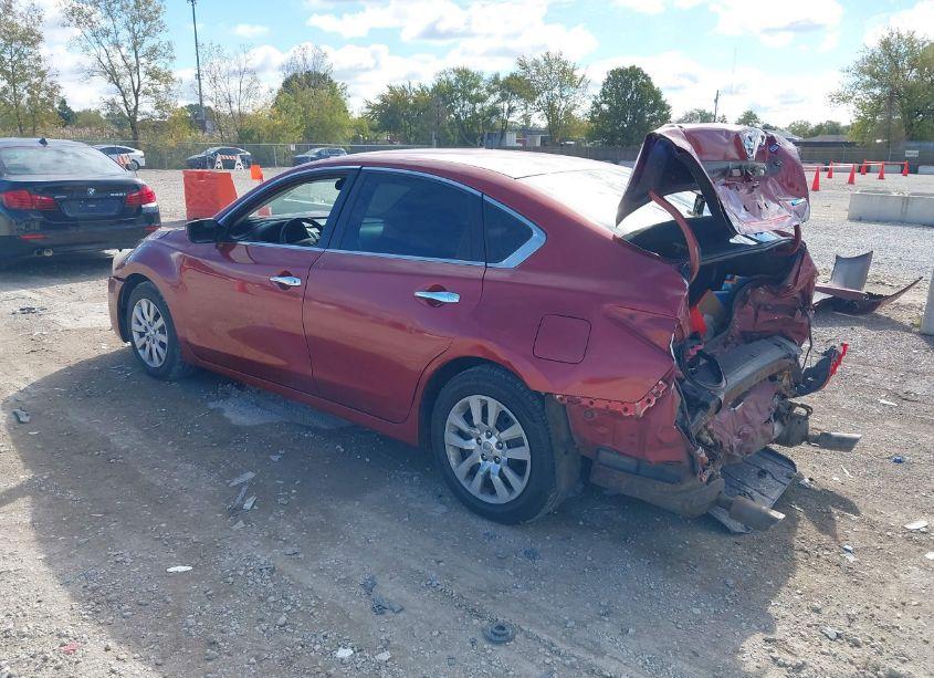 Photo 3 of 2015 Nissan Altima 2.5/2.5 S/2.5 SL/2.5 SV (VIN 1N4AL3AP3FC285816)