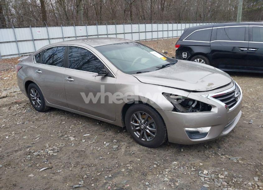 2015 Nissan Altima 2.5 S (VIN 1N4AL3AP3FC288120) main photo