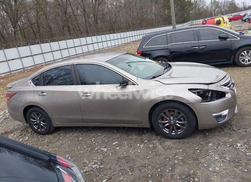 Photo 13 of 2015 Nissan Altima 2.5 S (VIN 1N4AL3AP3FC288120)