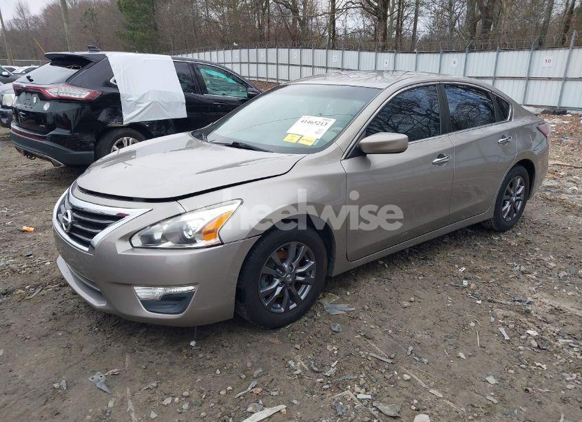 Photo 2 of 2015 Nissan Altima 2.5 S (VIN 1N4AL3AP3FC288120)