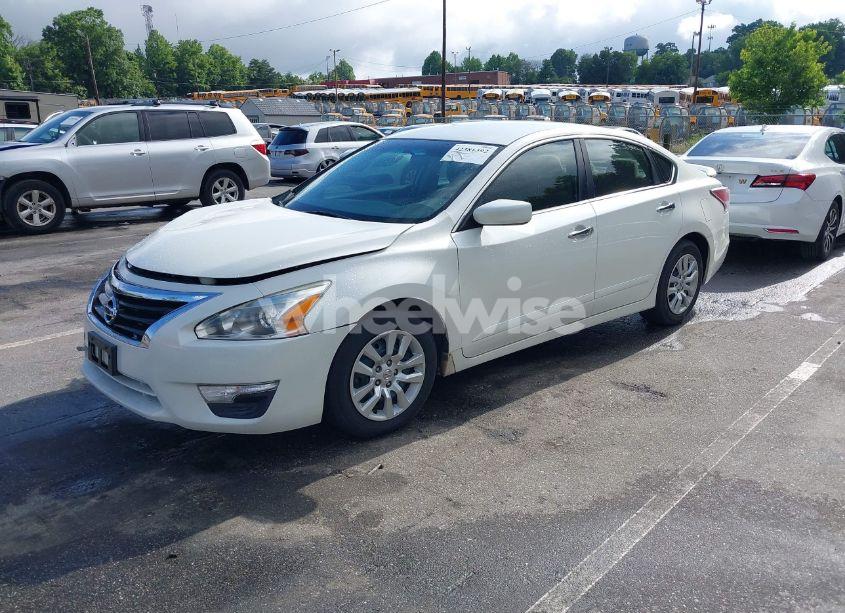 Photo 2 of 2015 Nissan Altima 2.5 S (VIN 1N4AL3AP3FC289087)
