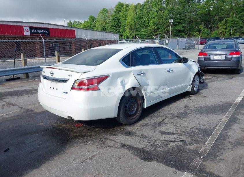 Photo 4 of 2015 Nissan Altima 2.5 S (VIN 1N4AL3AP3FC289087)