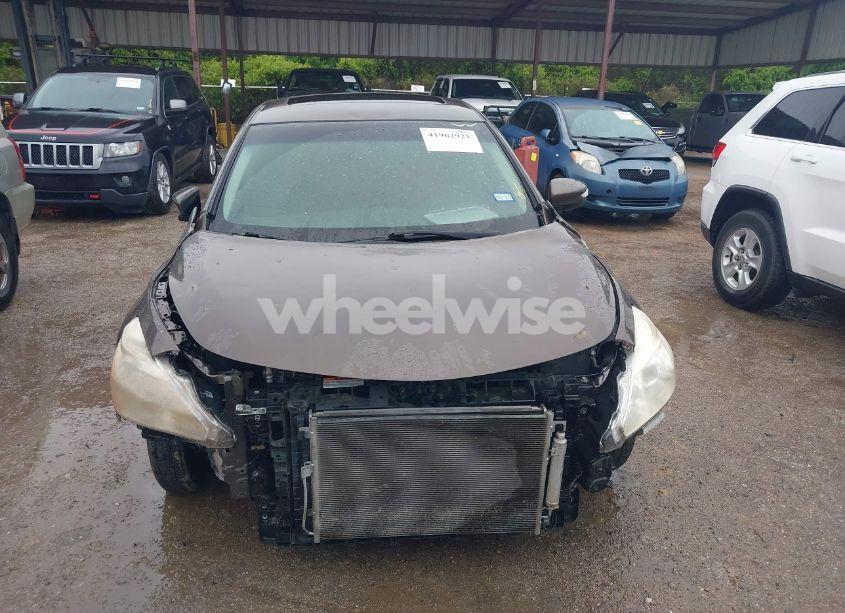 Photo 6 of 2015 Nissan Altima 2.5 SV (VIN 1N4AL3AP3FC441790)