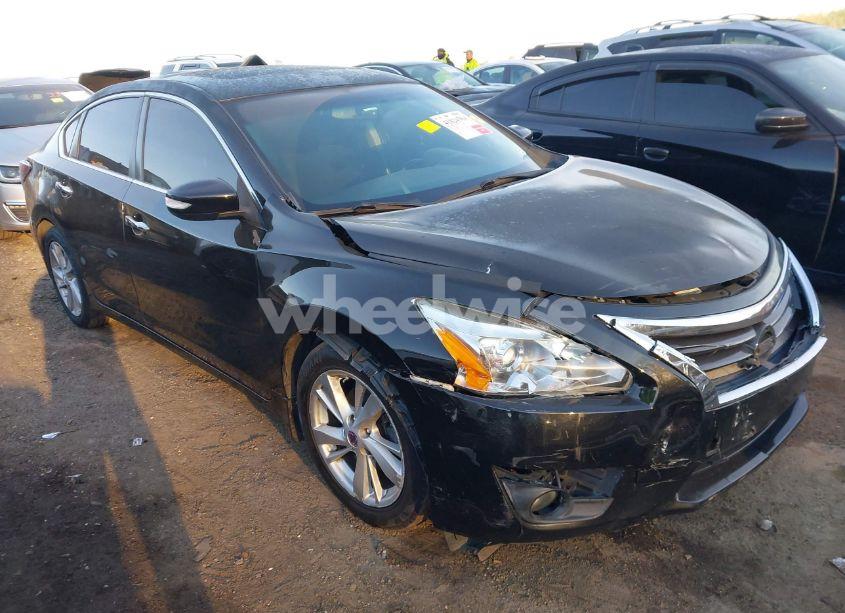 2015 Nissan Altima 2.5 SV (VIN 1N4AL3AP3FC457696) main photo